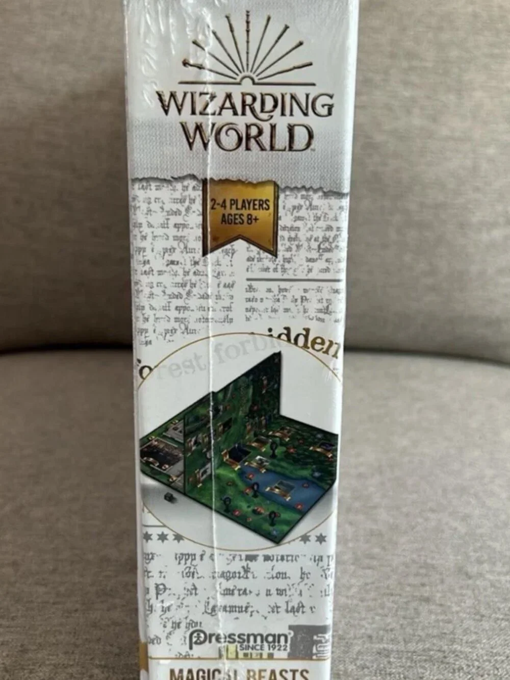WIZARDING WORLD OF HARRY POTTER MAGICAL BEASTS BOARD GAME (RETIRED)  BRAND NEW /